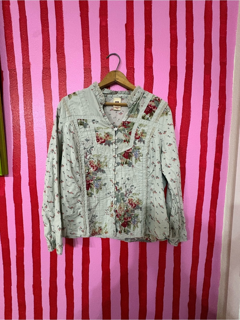 Faded Glory Floral Button-Front Shirt Jacket - Pale Mint with Rose Print